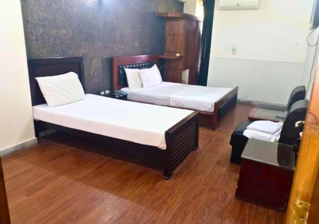 New Islamabad Hotel ภายนอก รูปภาพ
